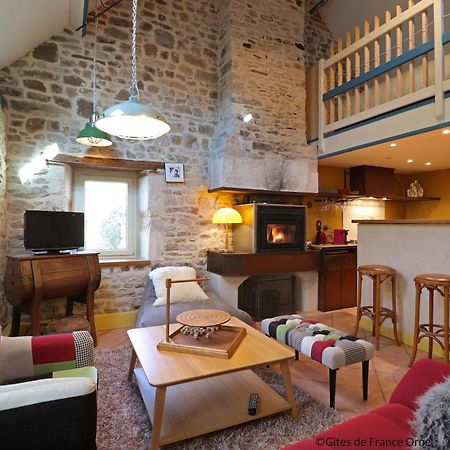 Bed and Breakfast La Cage Aux Oiseaux La Lande-de-Goult Zewnętrze zdjęcie