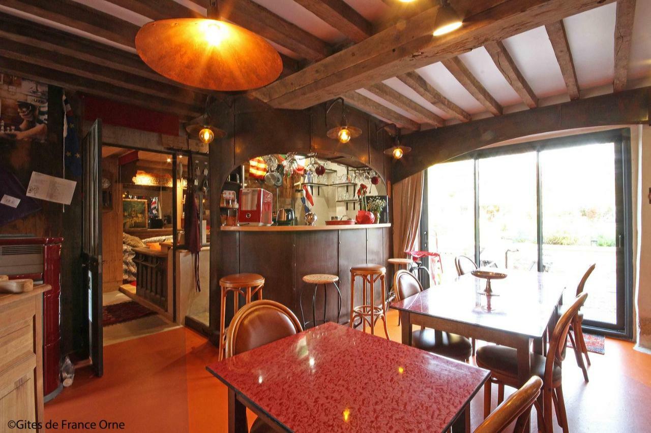 Bed and Breakfast La Cage Aux Oiseaux La Lande-de-Goult Zewnętrze zdjęcie