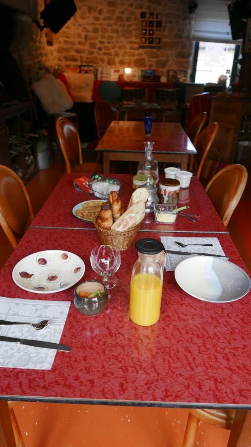 Bed and Breakfast La Cage Aux Oiseaux La Lande-de-Goult Zewnętrze zdjęcie